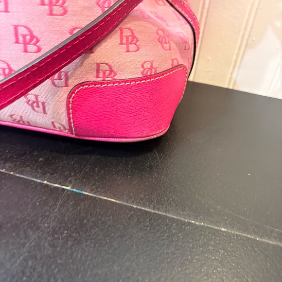 DOONEY & BOURKE Monogram
Signature Charleston Shopper Bag
Pink Canvas READ - Picture 8 of 14